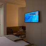 Pessoa 4*